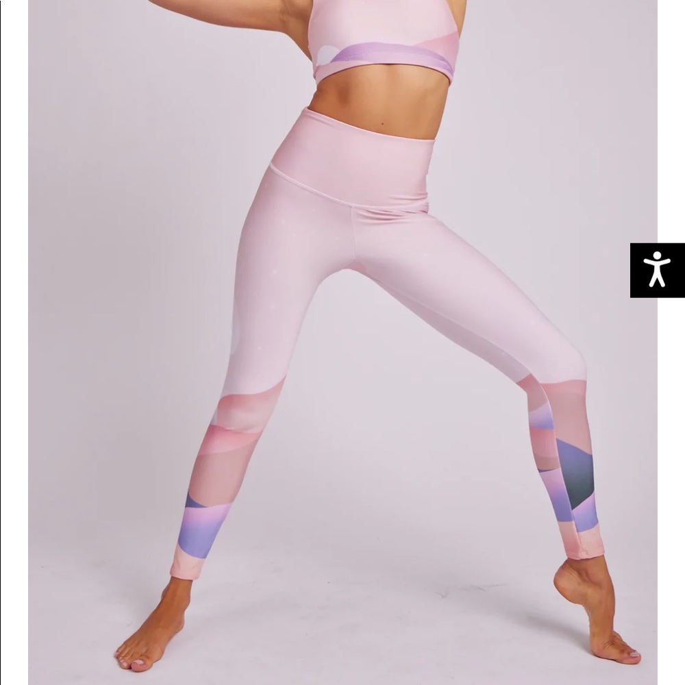 Onzie Sustainable Soul Leggings NWT